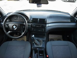 BMW 3 Series foto 7