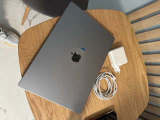 MacBook Pro 16 M1Pro 1Tb foto 2