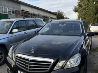 Mercedes E-Class foto 1