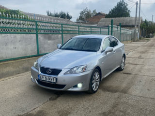 Lexus IS Series