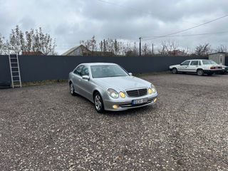 Mercedes E-Class foto 7