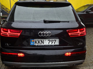 Audi Q7 foto 6