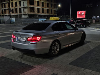 BMW 5 Series foto 3