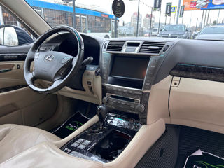 Lexus LS Series foto 9