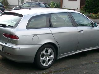 Alfa Romeo 156 2.4 JTD foto 4