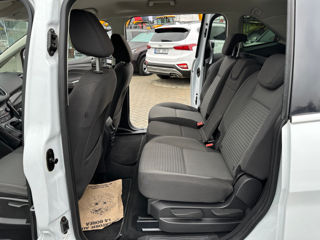 Ford Grand C-MAX foto 16