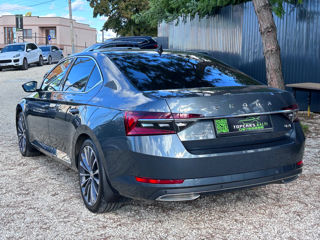 Skoda Superb foto 4