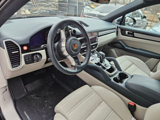 Porsche Cayenne foto 2