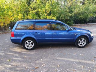 Volkswagen Passat foto 2