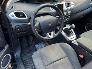 Renault Scenic foto 8