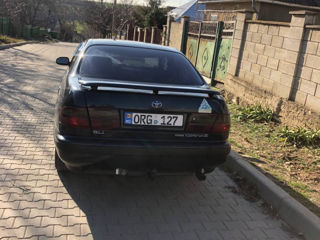 Toyota Carina foto 2