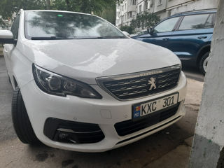 Peugeot 308 foto 2