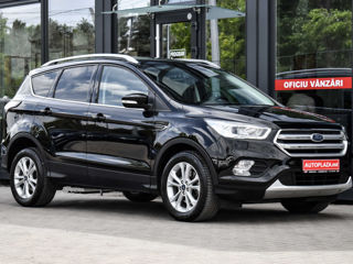 Ford Kuga foto 1