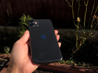 Продам IPhone 11 64Gb foto 2