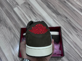 Nike air jordan 1 x travis Scott foto 4