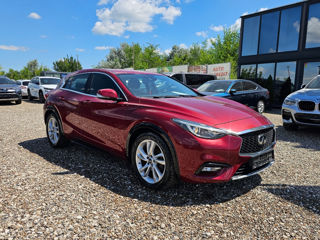 Infiniti Q30 foto 3