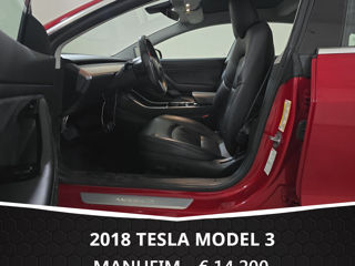 Tesla Model 3 foto 10