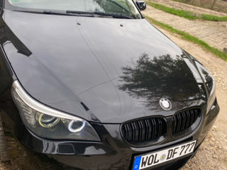 BMW 5 Series foto 4