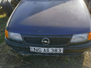 Opeli Astra F