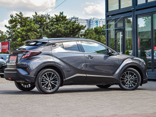 Toyota C-HR foto 2