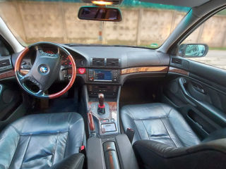 BMW 5 Series foto 3