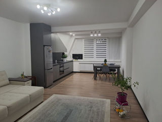 Apartament cu 2 camere, 80 m², Buiucani, Chișinău foto 2