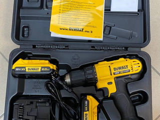 Продаю оригинальный новый аккумуляторный шуруповерт DeWalt 18V XR Li-Ion.