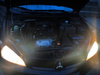 Mitsubishi Lancer foto 6