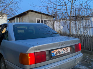 Audi 100 foto 5