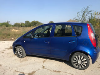 Mitsubishi Colt foto 6