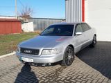 Audi A8 foto 10