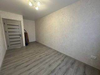 Apartament cu 2 camere, 60 m², Botanica, Chișinău foto 2