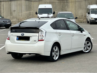 Toyota Prius foto 3