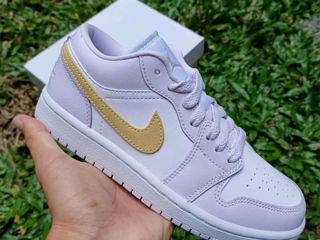 Nike Jordan 1 Low Barely Grape