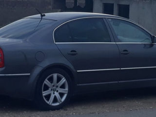 Skoda Superb foto 2