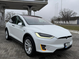 Tesla Model X foto 4