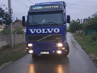 Volvo FH12 foto 2