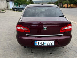 Skoda Superb фото 4