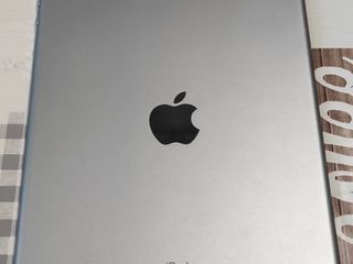 Продам Apple iPad 2018 9.7 2018 foto 1
