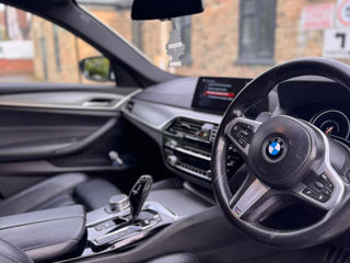 BMW 5 Series foto 2