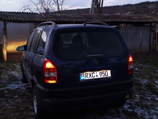 Opel Zafira foto 4