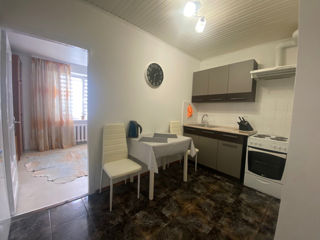 Apartament cu 1 cameră, 32 m², Buiucani, Chișinău foto 3