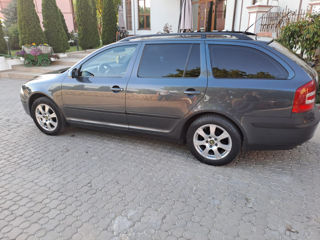 Skoda Octavia foto 3