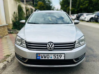 Volkswagen Passat foto 2