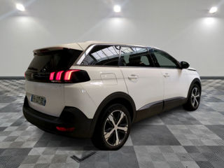 Peugeot 5008 foto 8