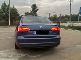 Volkswagen Jetta foto 4