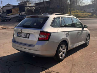 Skoda Fabia foto 2