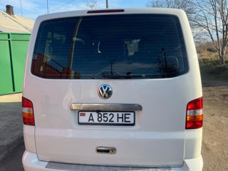 Volkswagen Caravelle foto 9