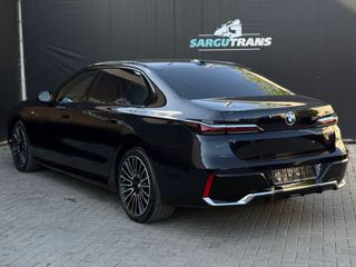 BMW 7 Series foto 5