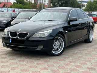 BMW 5 Series foto 1